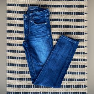 American eagle skinny jeans super super stretch size 2